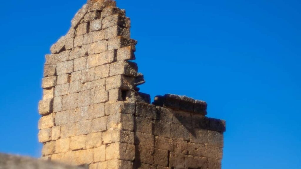 "Gyakorlati utmutato magyar vloggereknek: hogyan talalj es ajanlj fel Jordan-markazott utazos vlogokat Redditen, lepesrol lepesre."
