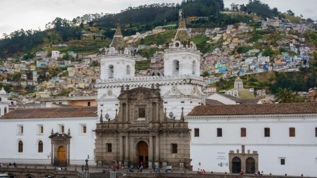 Gyakorlati utmutato magyar tartalomkeszitoknek: hogyan talald meg a svajci markakat Discordon, hogyan epits kapcsolatot es kapsz PR-csomagot fenntarthatosag-alapu uzenettel.