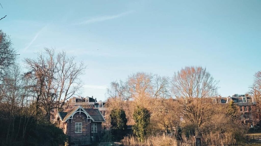 Gyakorlati utmutato magyar tartalomkeszitoknek: hogyan talald meg es szolitsd meg ecuadori markakat Pinteresten, hogy UGC egyuttmukodeseket szerezz.