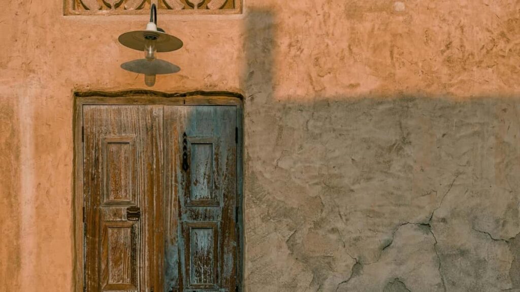 Gyakorlati utmutato magyar kreatoroknak: hogyan keress meg horvat szallashelyeket Hulu-s szponzoralt hotelteszthez lepesek, sablonok es jogi/PR tippek.