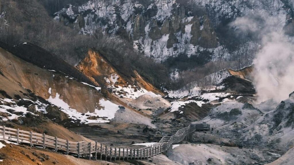 Gyakorlati utmutato magyar kreatoroknak: hogyan epits kapcsolatot thaifoldi markakkal Clubhouse-on, es alakits rovid, markas videokampanyokat taktikak, ugynoksegek es pitch-sablonok.