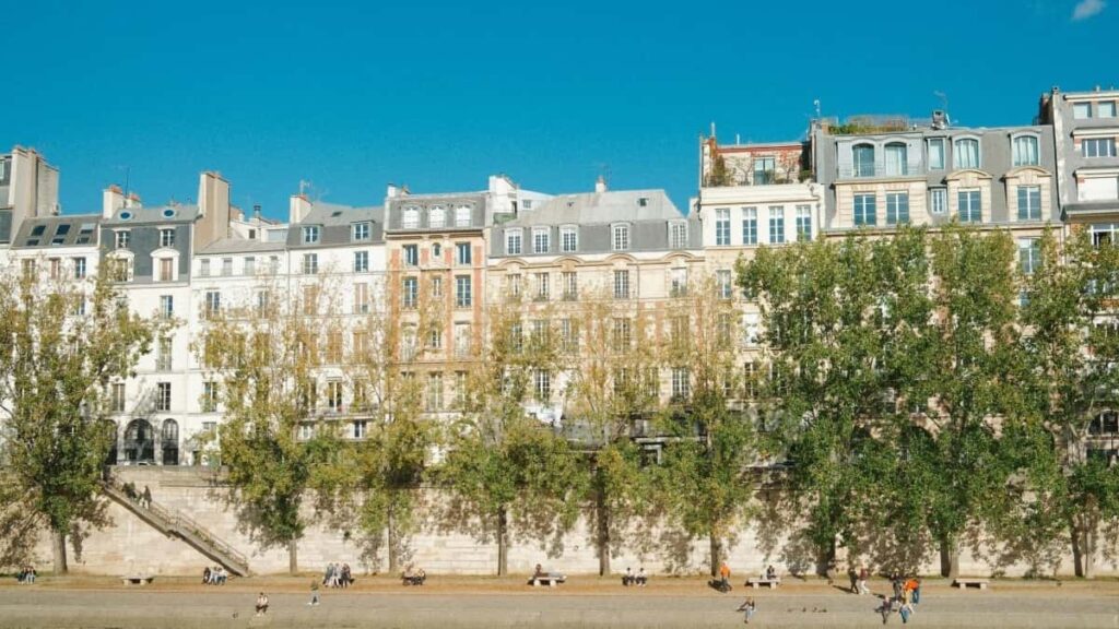 Gyakorlati utmutato magyar kreatoroknak: hogyan erd el a tuneziai markakat Kuaishou-n esemenykovetesre es sponsor cimkezesre, jogszeru, hatekony lepesek es kapcsolatepitesi taktikak.